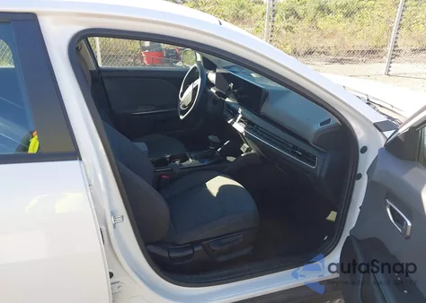 2025 Kia K4 Lxs из США, поврежденный, VIN 3KPFT4DE7SE029942